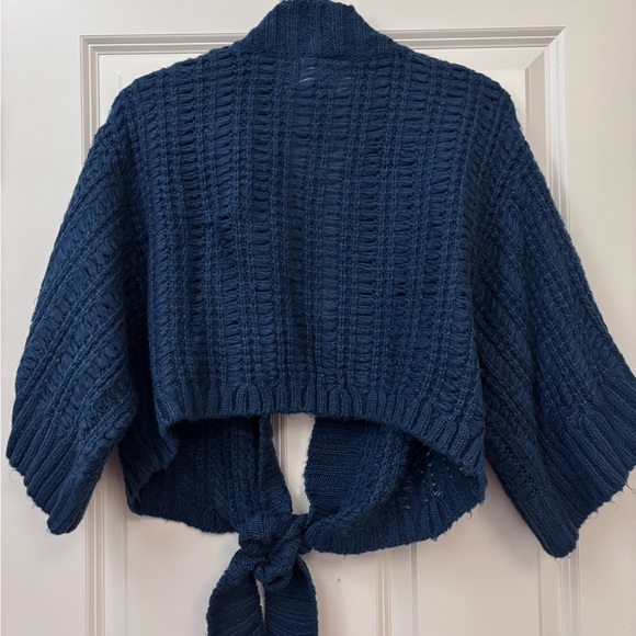 Elegant Vintage Blue Women's Knit Shrug - Picture 3 of 5